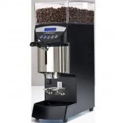 Кофемолка Nuova Simonelli Mythos Plus Black (черный) автомат 3,2 кг 18 кг/ч 0,8кВт – купить в RuOborudovanie.ru с доставкой до двери Купить кофемолка nuova simonelli mythos plus black (черный) автомат 3,2 кг 18 кг/ч 0,8квт – цена от завода, доставка до двери | RuOborudovanie.ru