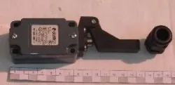 Микровыключатель Comenda для Lc700 с рычагом 120364 – купить в Москве с доставкой Микровыключатель Comenda для Lc700 с рычагом 120364