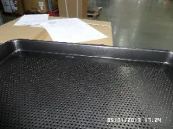 Лист перфорированный алюминий толщ.1мм антипригарный 600X400X30 демо – купить в Москве с доставкой Купить лист перфорированный алюминий толщ.1мм антипригарный 600x400x30 демо в Москве – цена завода, доставка до двери | RuOborudovanie.ru