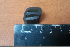 Уплотнение двери Hackman Metos 1 метр 3610128