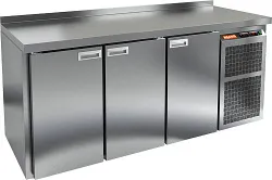 Стол с холодильным и морозильным Шкафами Hicold Hicold Bn 11/Tn-1/Bt Br2 – купить в RuOborudovanie.ru с доставкой до двери Купить стол с холодильным и морозильным шкафами hicold hicold bn 11/tn-1/bt br2 – цена от завода, доставка до двери | RuOborudovanie.ru