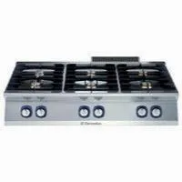 Плита 6 конфорочная 700 серии Electrolux Professional E7Gcgl6C00 371004 газ – купить в Москве с доставкой Купить плита 6 конфорочная 700 серии electrolux professional e7gcgl6c00 371004 газ в Москве – цена завода, доставка до двери | RuOborudovanie.ru