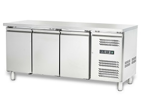 Стол с охлаждающим шкафом Hurakan HKN-Gn3Tn